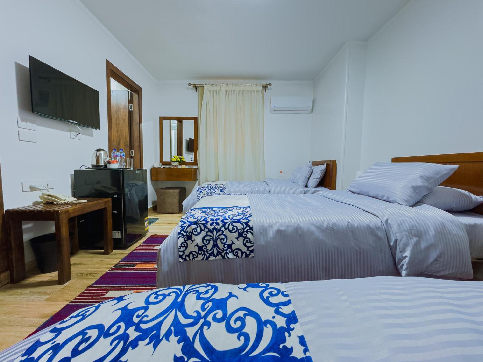 Royal Crown Hotel Giza Pyramids View Kafret el-Gabal Habitación foto